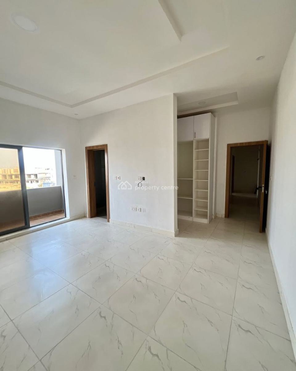 Luxury Brand New Spacious 3 Bedroom Apartment with Bq, Lekki Phase 1, Lekki, Lagos, Flat / Apartment for Sale