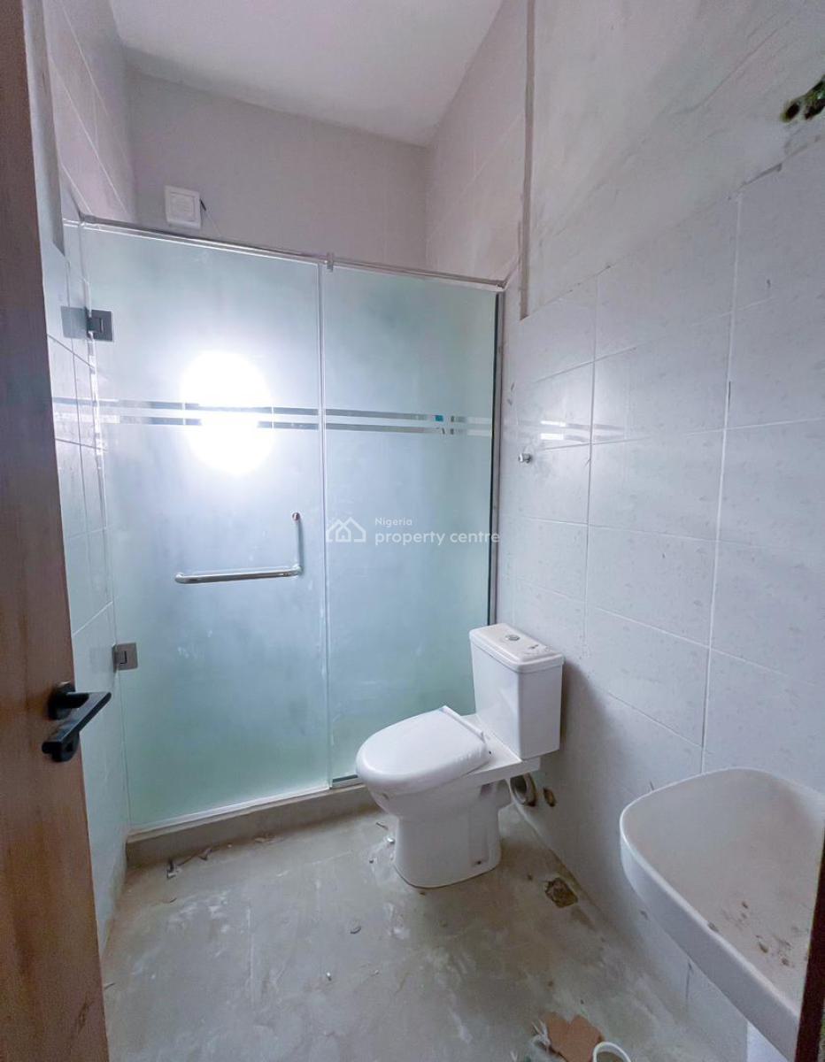 Luxury Brand New Spacious 3 Bedroom Apartment with Bq, Lekki Phase 1, Lekki, Lagos, Flat / Apartment for Sale
