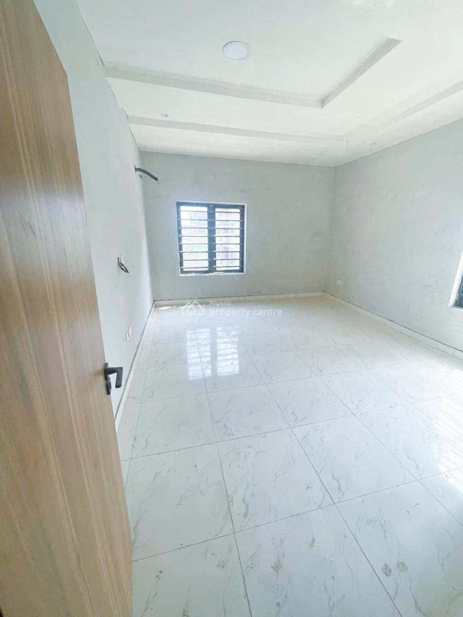 Luxury Brand New Spacious 3 Bedroom Apartment with Bq, Lekki Phase 1, Lekki, Lagos, Flat / Apartment for Sale