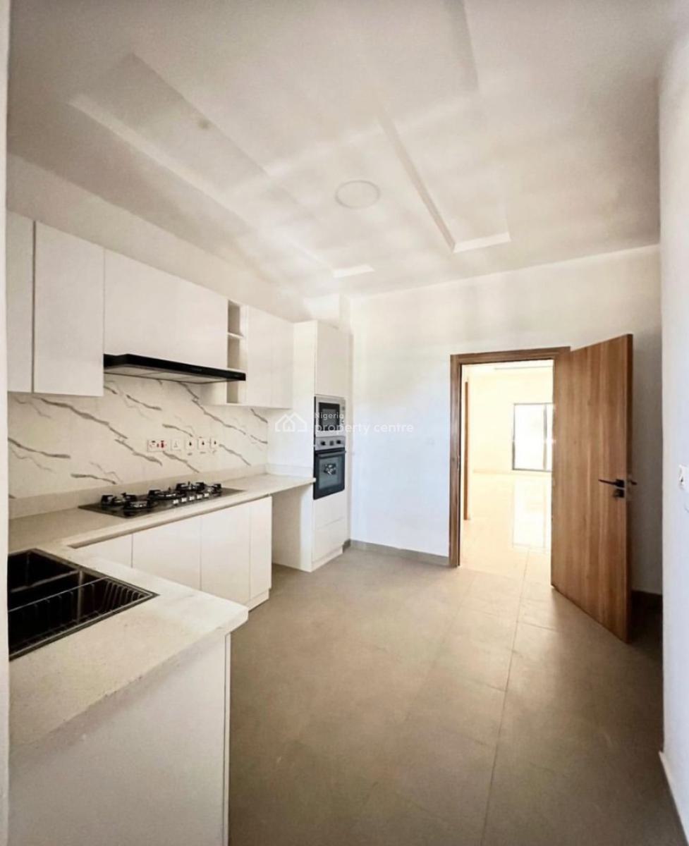 Luxury Brand New Spacious 3 Bedroom Apartment with Bq, Lekki Phase 1, Lekki, Lagos, Flat / Apartment for Sale