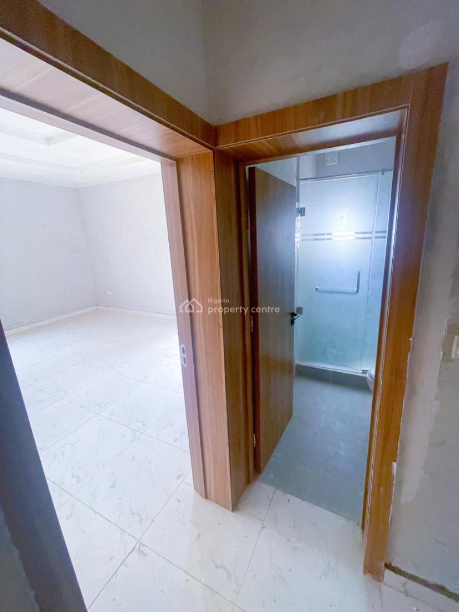 Luxury Brand New Spacious 3 Bedroom Apartment with Bq, Lekki Phase 1, Lekki, Lagos, Flat / Apartment for Sale