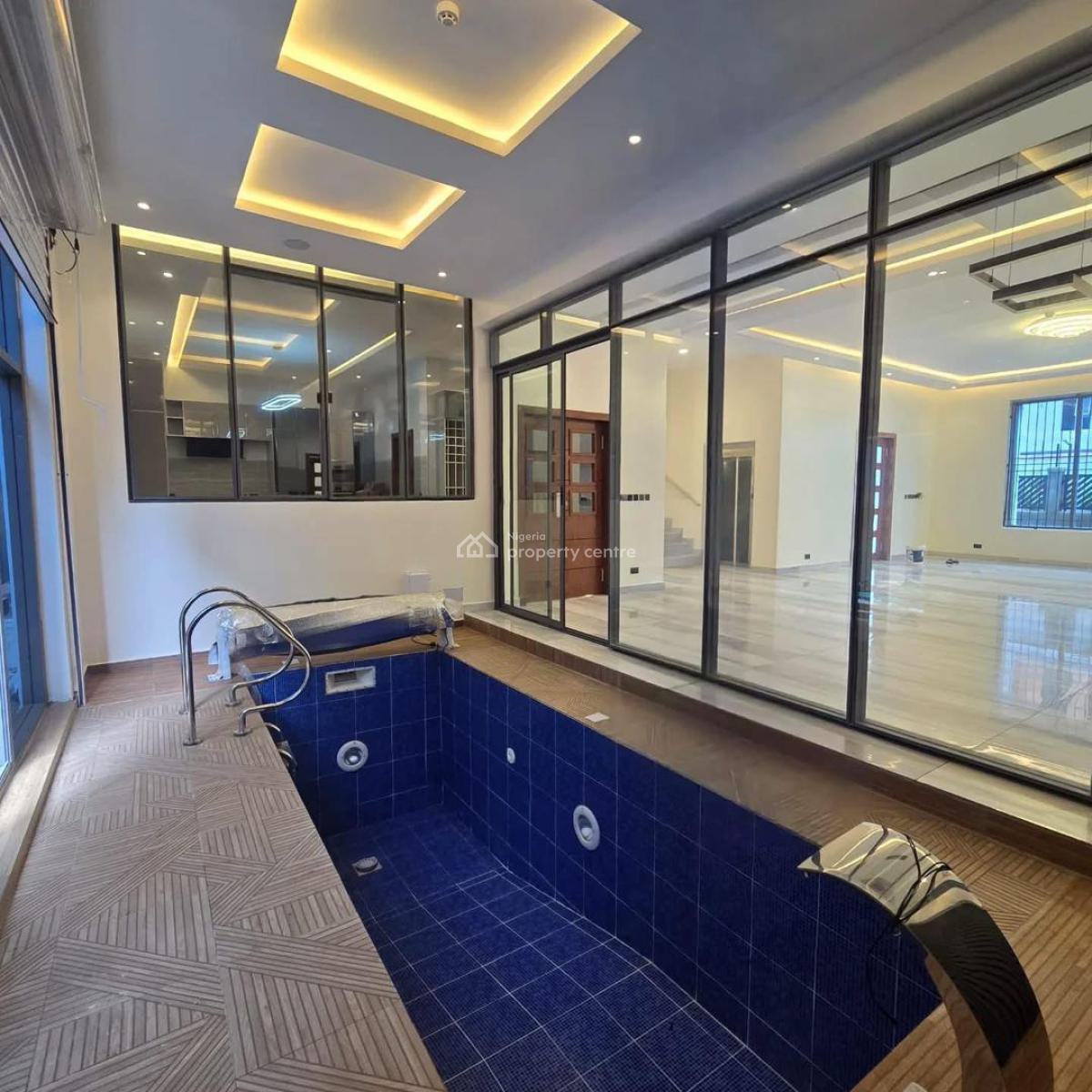 Standard Opulent 5 Bedroom in a Good Location, Ikoyi, Lagos, Detached Duplex for Sale
