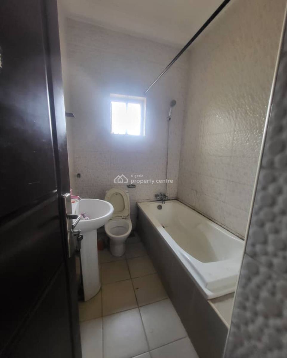 Luxurious 2 Bedroom Flat* Inside Estate Tarred  Road*, Dawaki, Gwarinpa, Abuja, Flat / Apartment for Rent