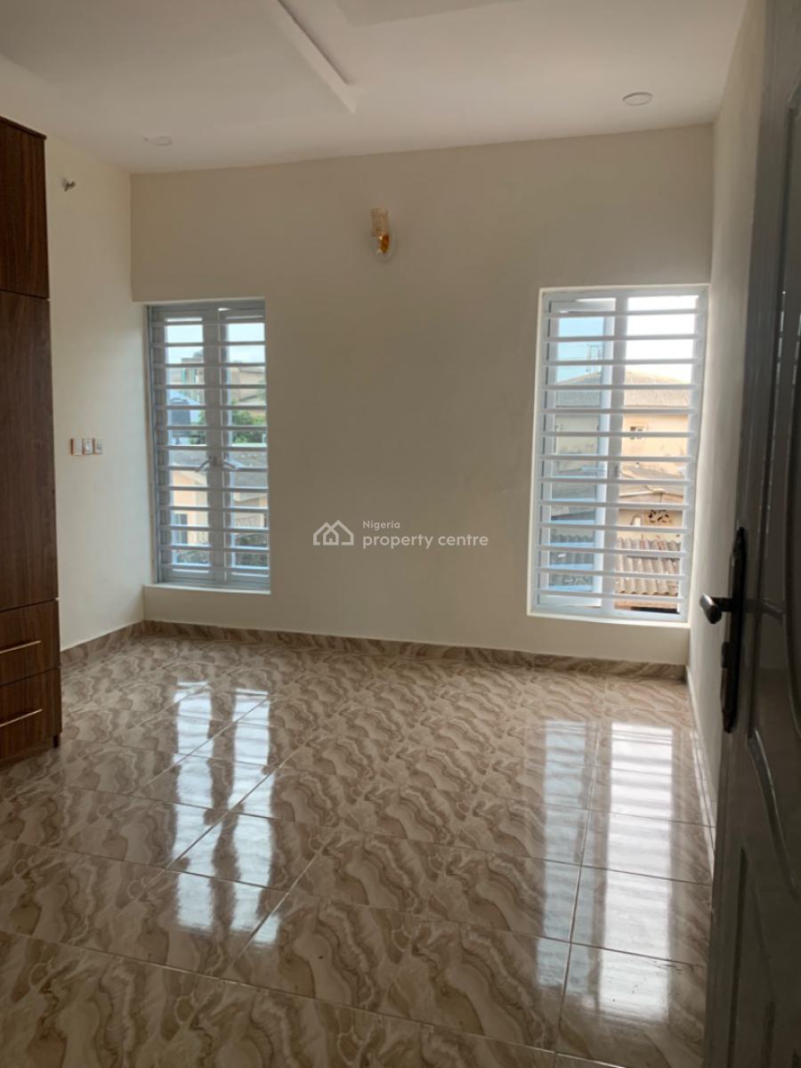 3 Bedroom Duplex, Olajumoke Estate Akute, Ojodu Berger, Ojodu, Lagos, Detached Duplex for Sale