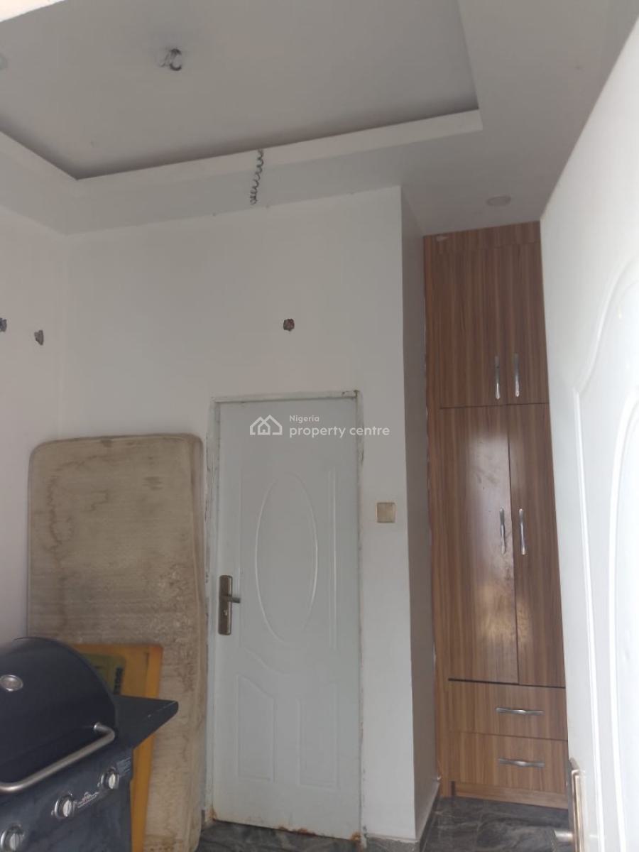 One Bedroom Apartment in a Secured Estate, Naf Valley Estate, Asokoro District, Abuja, Mini Flat (room and Parlour) for Rent