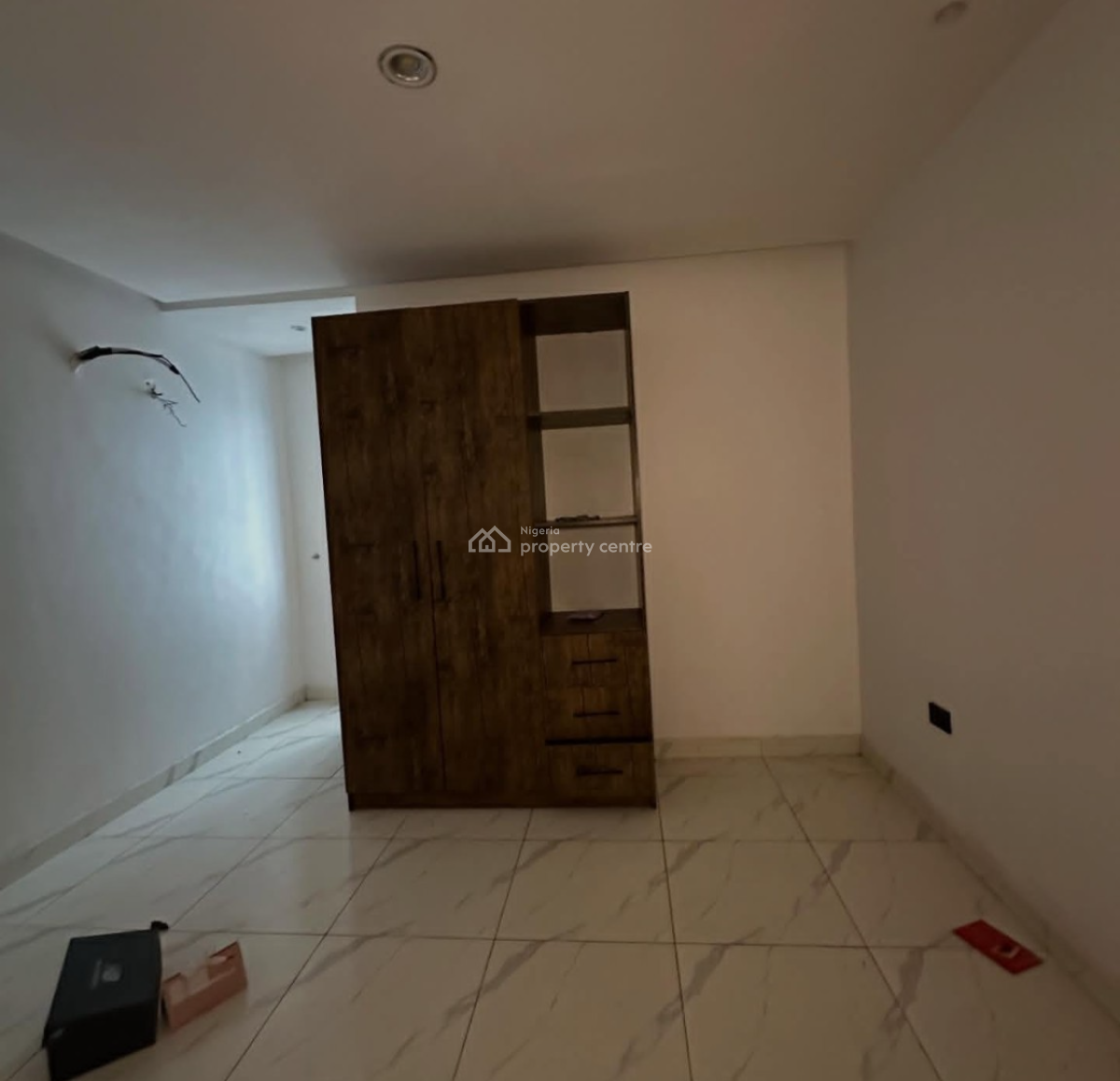 2 Bedroom Apartment with Pool, Ologolo, Ologolo, Lekki, Lagos, Flat / Apartment for Rent