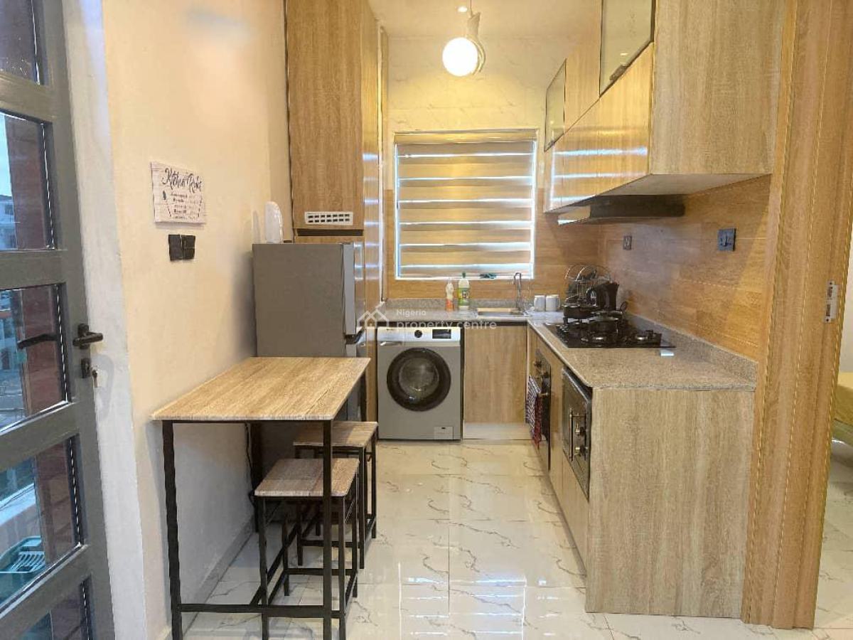 1 Bedroom Apartment Neat and Cozy, Ologolo, Lekki, Lagos, Flat / Apartment Short Let
