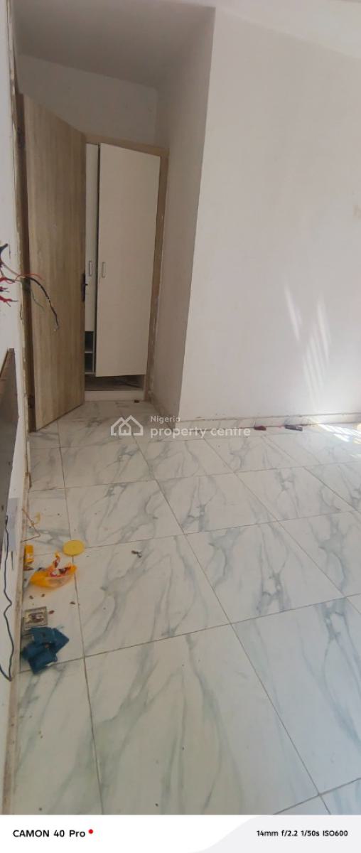 Spacious Room Shared Kitchen Apartment in Chevron, Chevy View Estate, Lekki, Lagos, Self Contain (single Rooms) for Rent