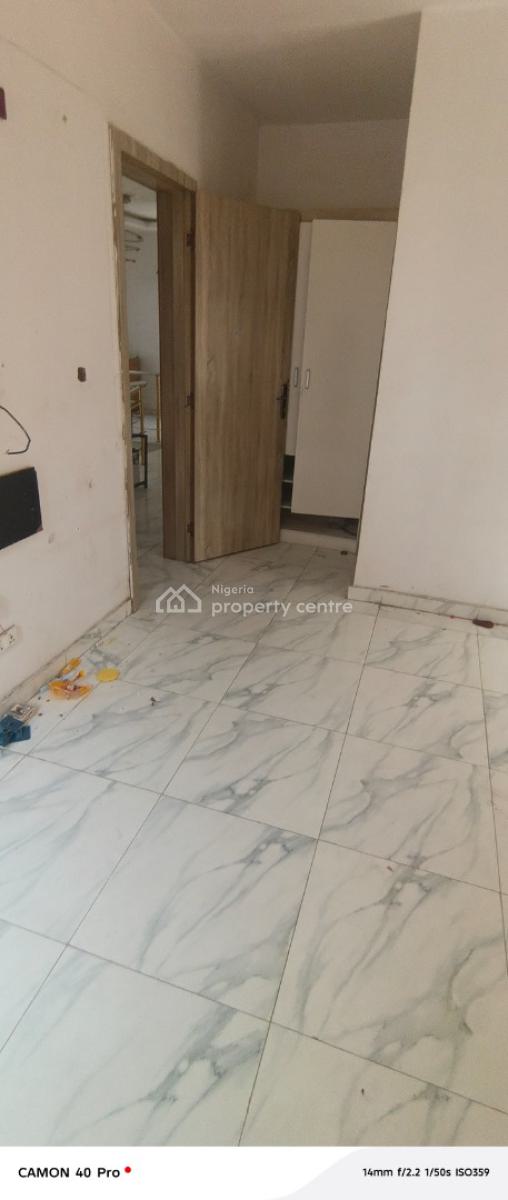 Spacious Room Shared Kitchen Apartment in Chevron, Chevy View Estate, Lekki, Lagos, Self Contain (single Rooms) for Rent