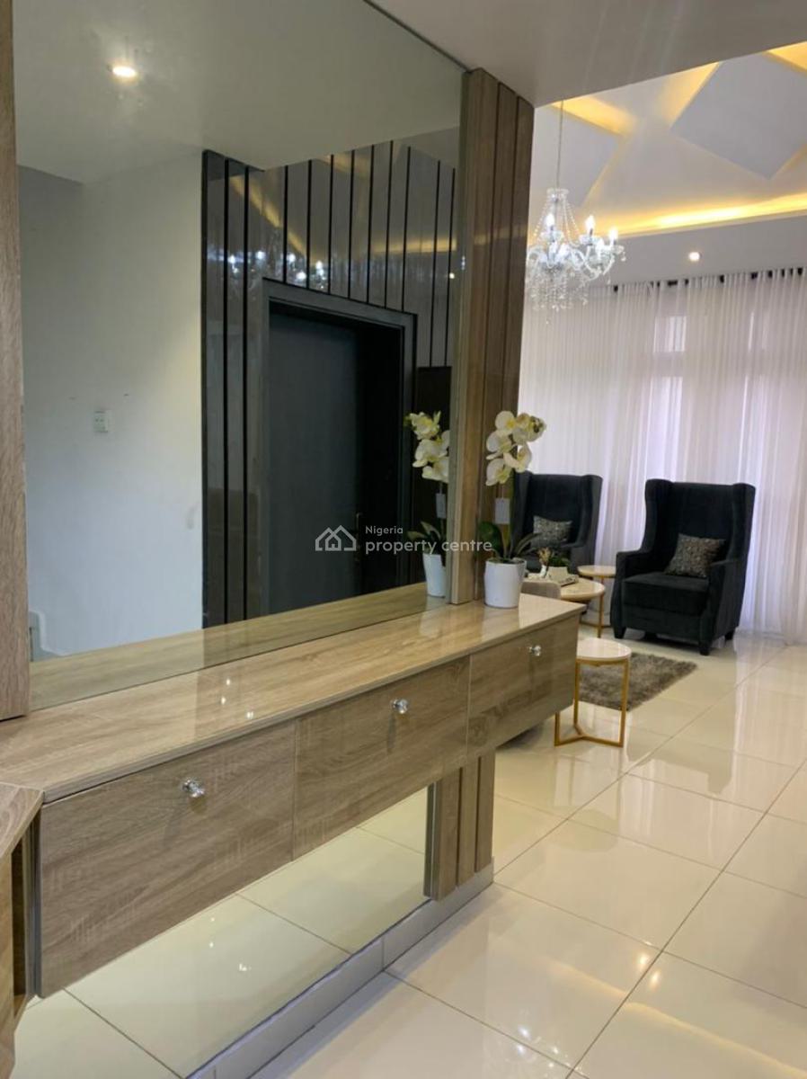 Luxury Flat 3bed with Pant House Hot, Cadogan Estate Osapa London, Lekki Phase 1, Lekki, Lagos, Flat / Apartment for Rent
