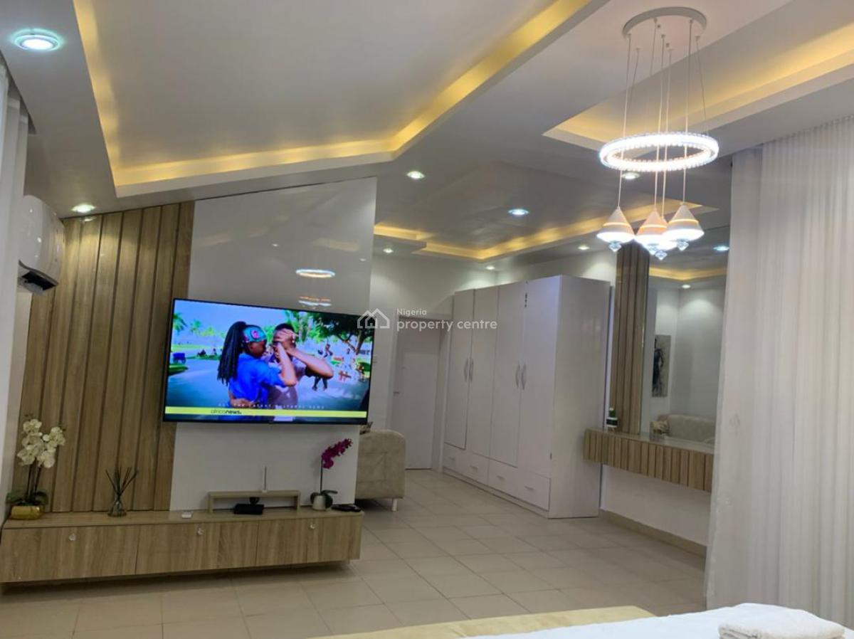 Luxury Flat 3bed with Pant House Hot, Cadogan Estate Osapa London, Lekki Phase 1, Lekki, Lagos, Flat / Apartment for Rent