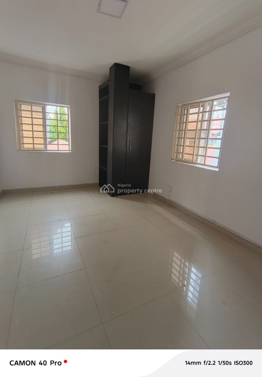 3 Bedroom Flat with Bq in Lekki Phase 1, Off Fola Osibo Street, Lekki Phase 1, Lekki, Lagos, Flat / Apartment for Rent