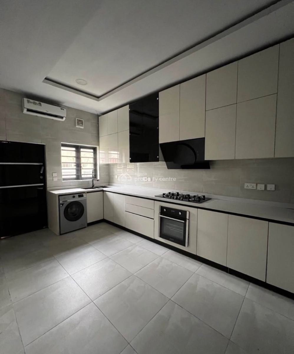 Luxury and Spaciously Built 4 Bedroom Townhouse, Victoria Island (vi), Lagos, Terraced Duplex for Rent