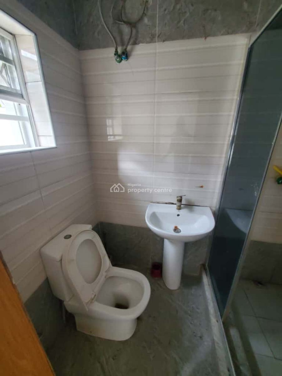 a Spacious Room, Chevron Drive Bera Estate, Lekki, Lagos, Self Contain (single Rooms) for Rent