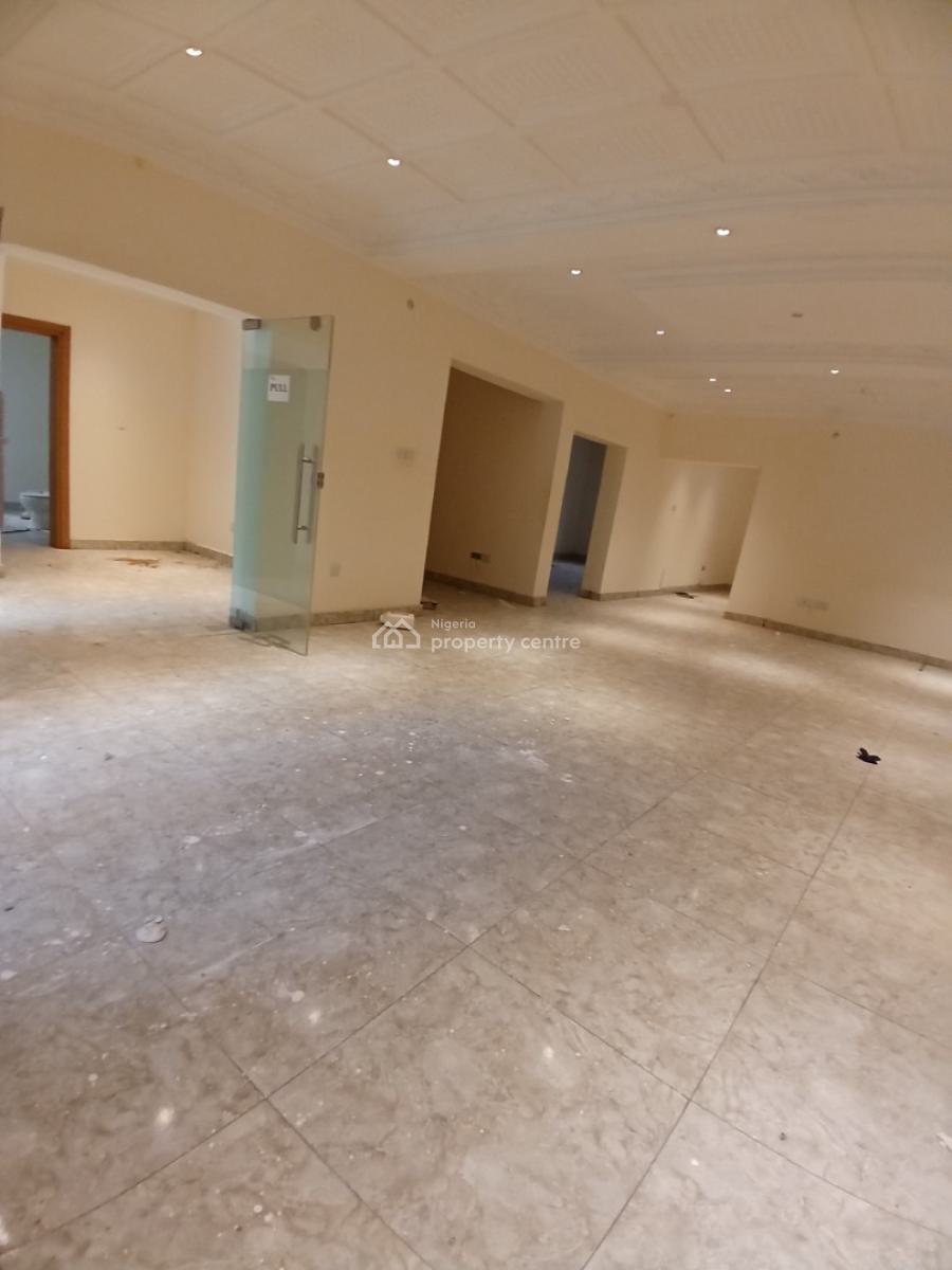 Well Renovated 5 Bedroom Fully Detached Mansion with 2 Room Bq, Diplomatic Zone, Asokoro District, Abuja, Detached Duplex for Rent