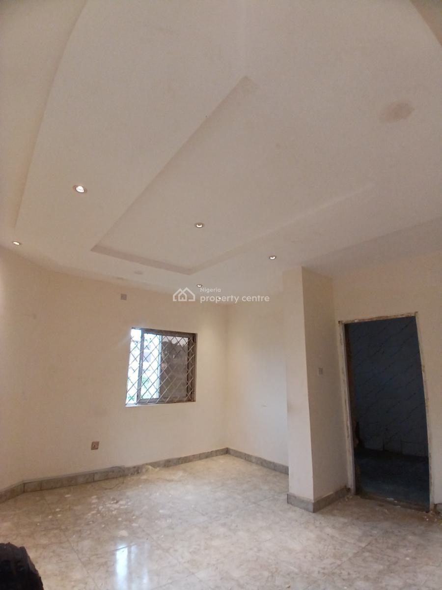 Well Renovated 5 Bedroom Fully Detached Mansion with 2 Room Bq, Diplomatic Zone, Asokoro District, Abuja, Detached Duplex for Rent