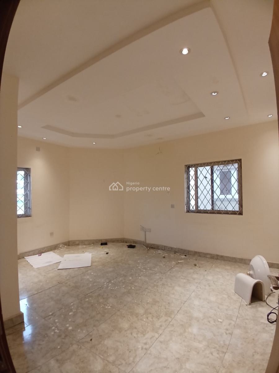 Well Renovated 5 Bedroom Fully Detached Mansion with 2 Room Bq, Diplomatic Zone, Asokoro District, Abuja, Detached Duplex for Rent