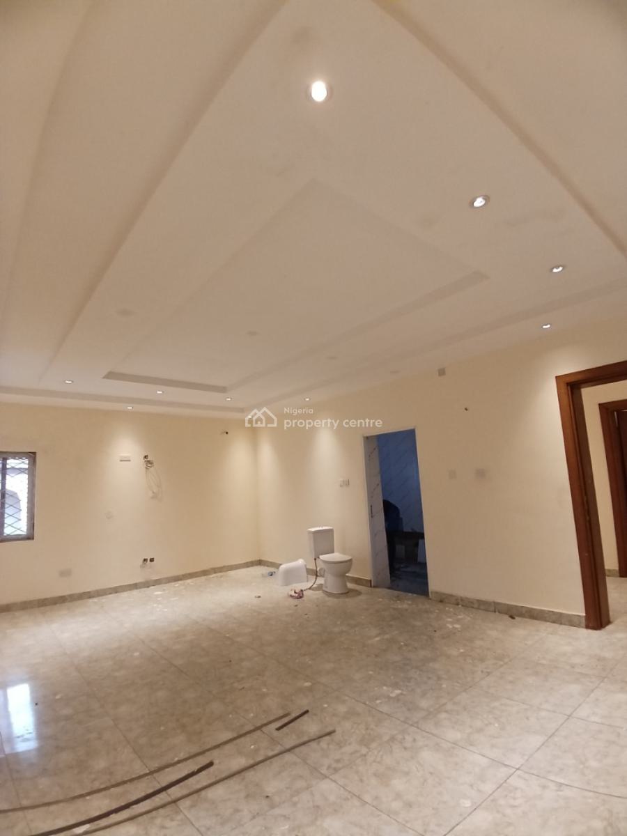 Well Renovated 5 Bedroom Fully Detached Mansion with 2 Room Bq, Diplomatic Zone, Asokoro District, Abuja, Detached Duplex for Rent