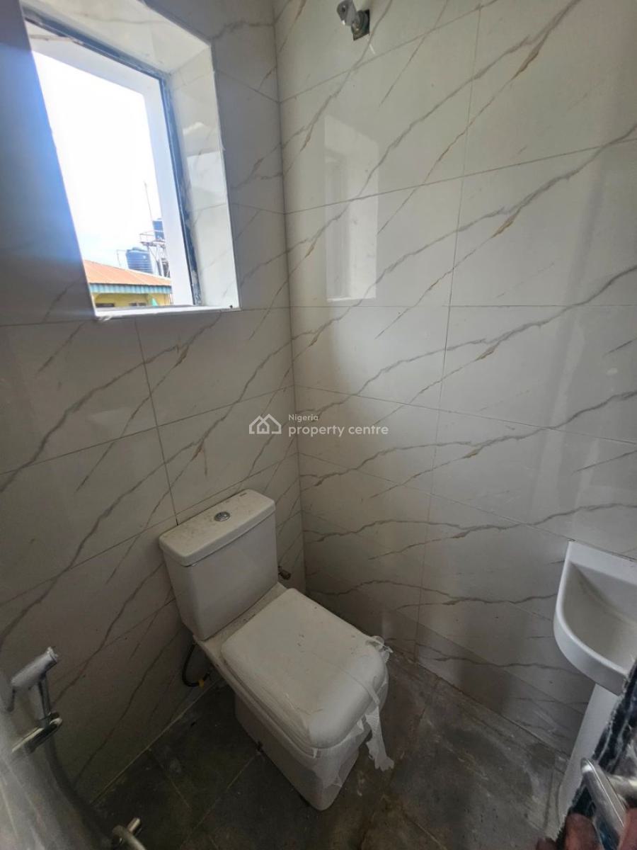 Exquisite Built 3 Bedroom Apartment with a Bq, Gbagada, Lagos, Flat / Apartment for Sale