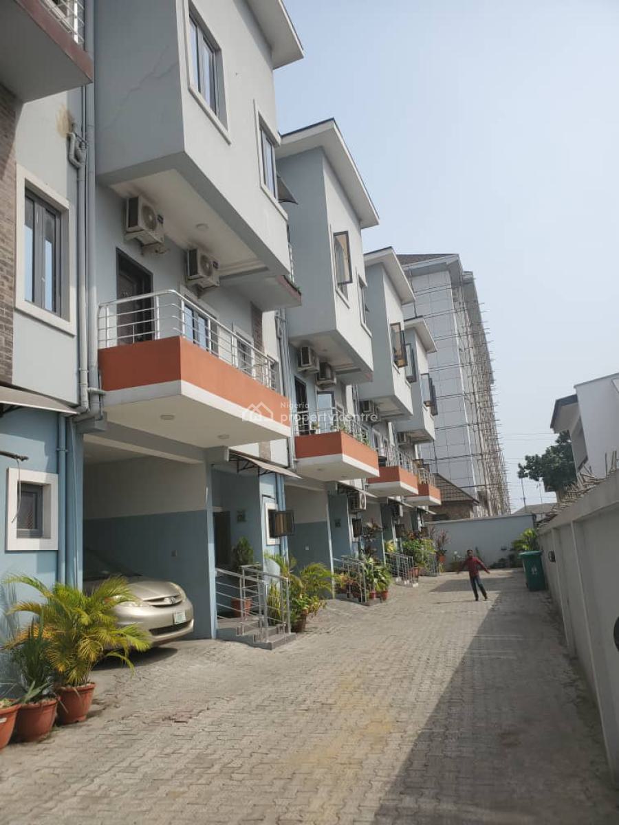 4bedroom Terrace Duplex with Bq, Osapa, Lekki, Lagos, Terraced Duplex for Sale