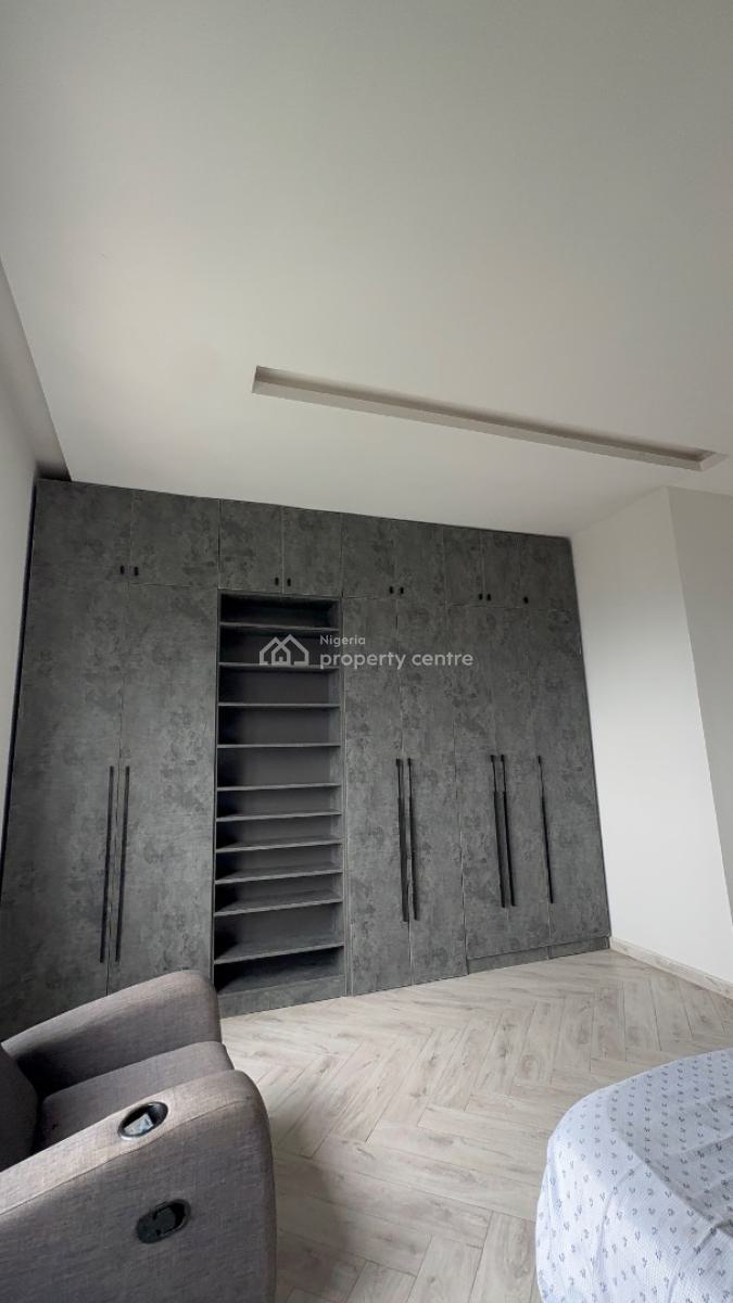 Fully Furnished Luxury 3bedroom Apartments in an Upscale Neighborhood, Guzape, Guzape District, Abuja, Flat / Apartment for Sale