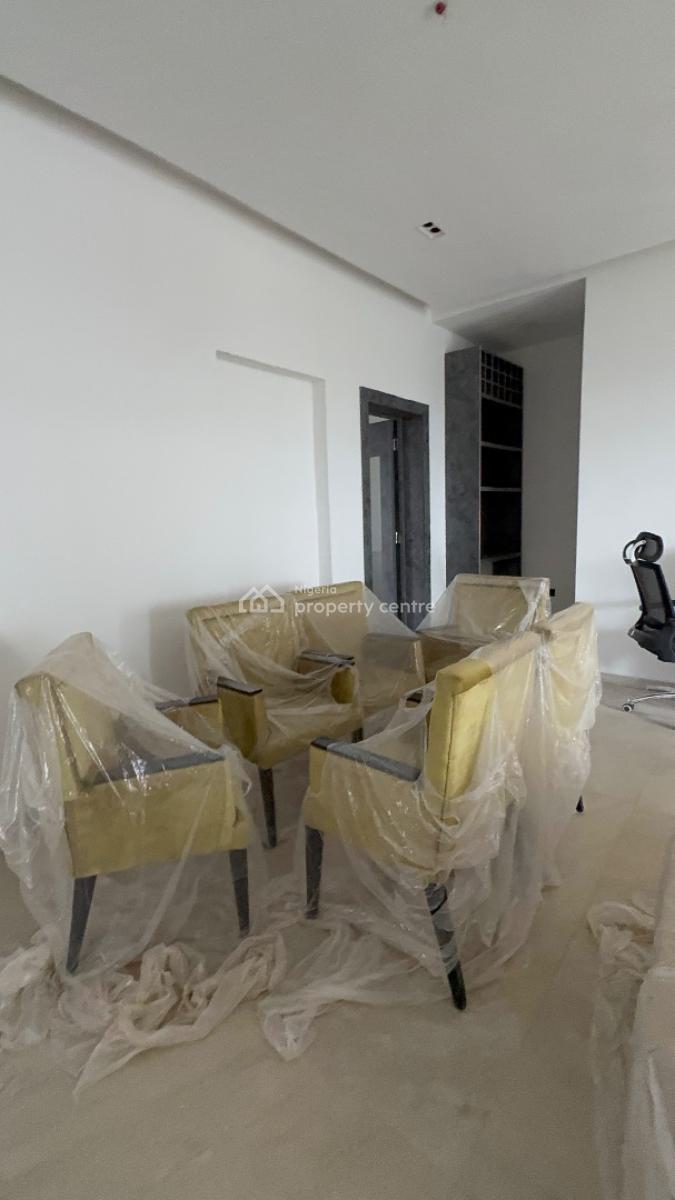 Fully Furnished Luxury 3bedroom Apartments in an Upscale Neighborhood, Guzape, Guzape District, Abuja, Flat / Apartment for Sale