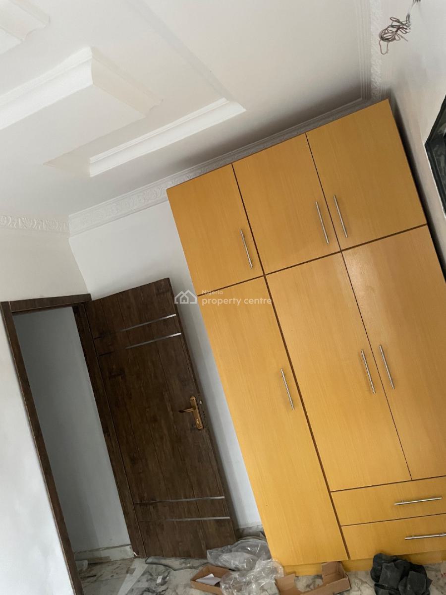 a Newly Renovated 2-bedroom Bungalow En-suite with Seprete Mater, Off Estate Road Alapere, Alapere, Ketu, Lagos, Flat / Apartment for Rent