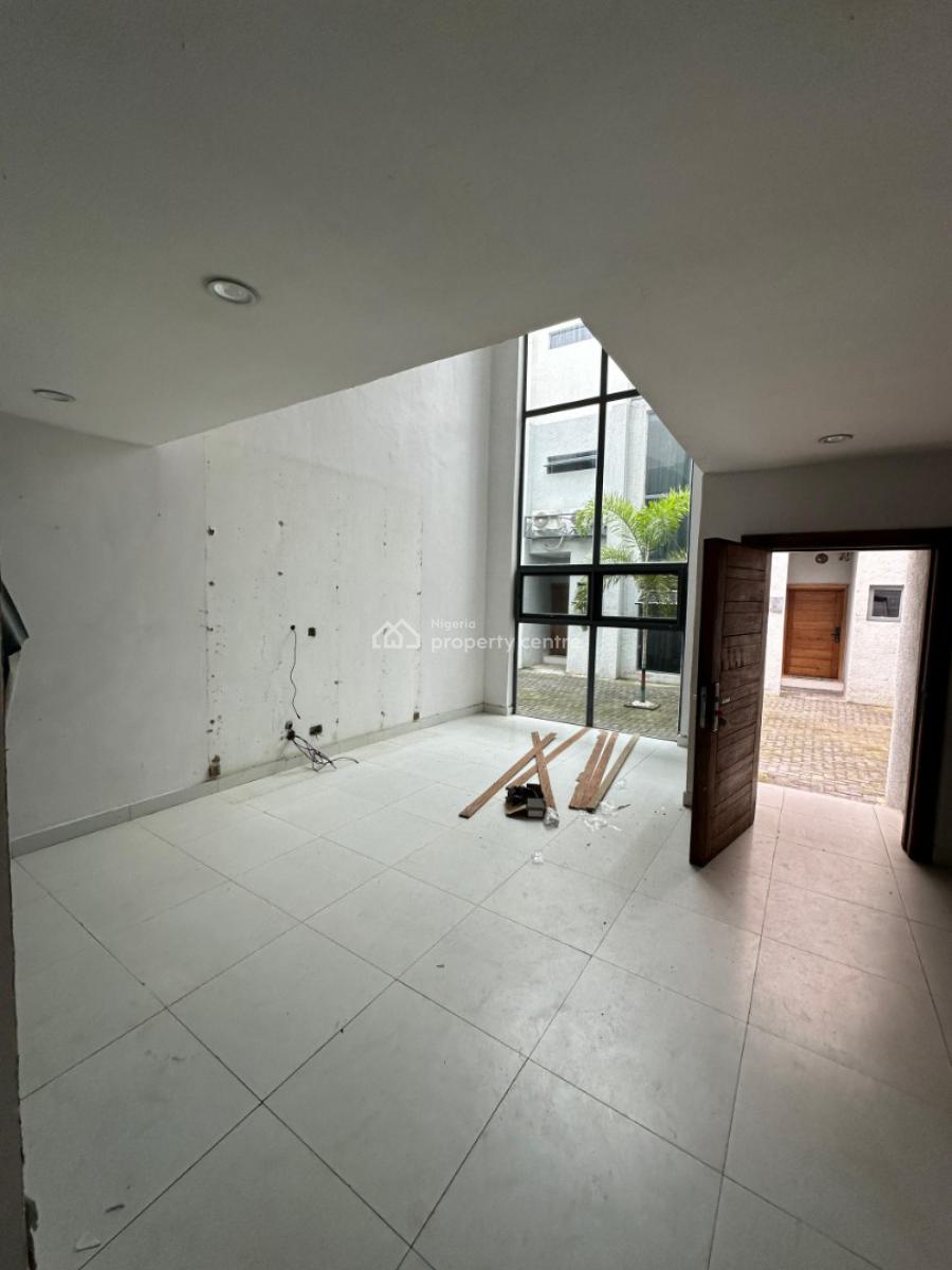 Well Finished Serviced 2 Bedroom Terrace with a Room Bq, Lekki Phase 1, Lekki, Lagos, Terraced Duplex for Rent
