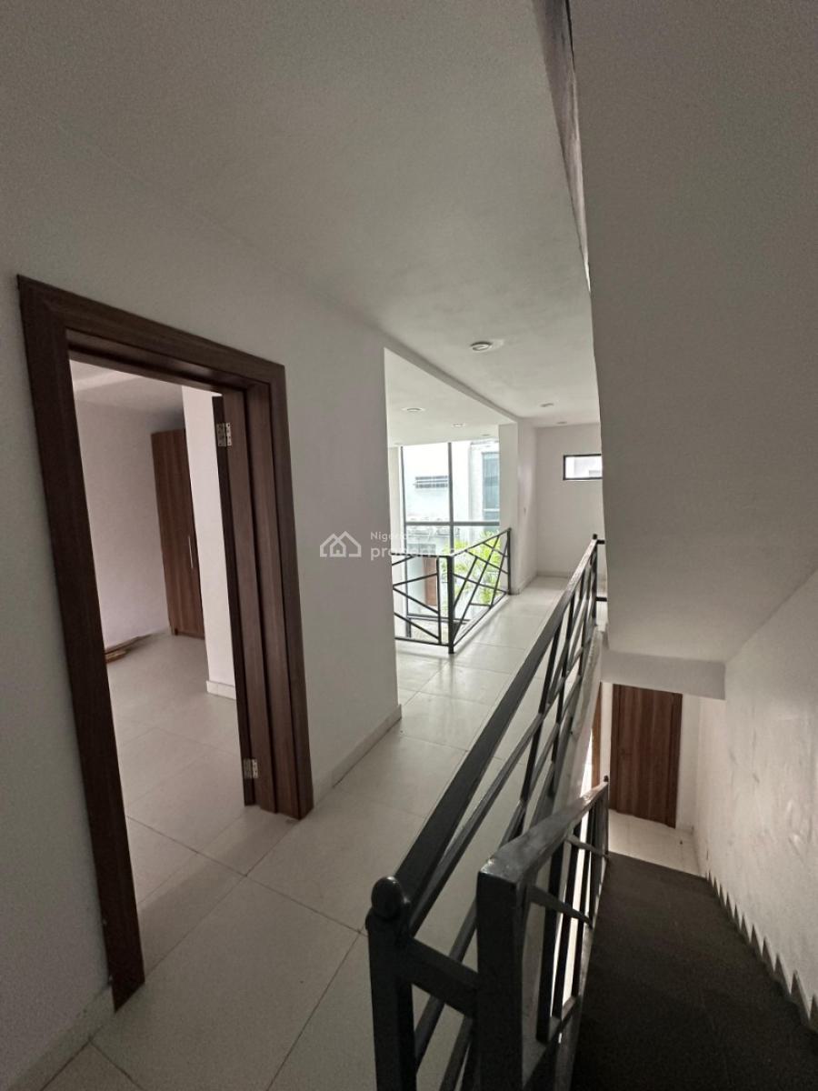 Well Finished Serviced 2 Bedroom Terrace with a Room Bq, Lekki Phase 1, Lekki, Lagos, Terraced Duplex for Rent