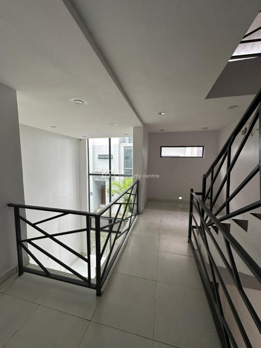 Well Finished Serviced 2 Bedroom Terrace with a Room Bq, Lekki Phase 1, Lekki, Lagos, Terraced Duplex for Rent