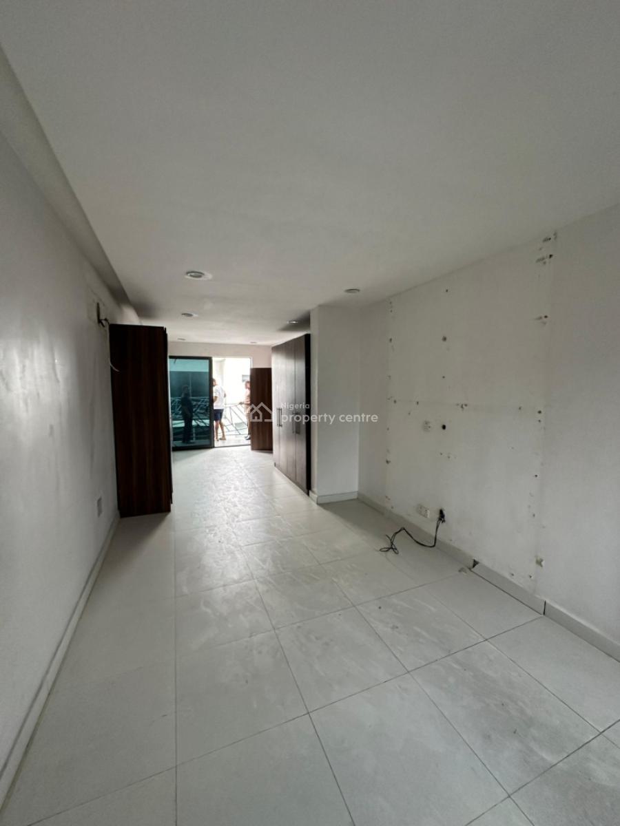 Well Finished Serviced 2 Bedroom Terrace with a Room Bq, Lekki Phase 1, Lekki, Lagos, Terraced Duplex for Rent