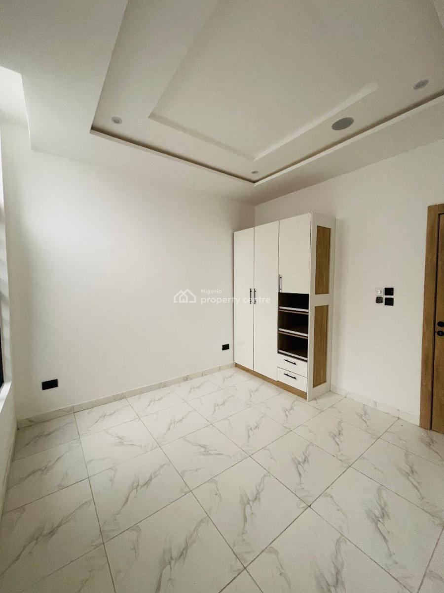 Beautifully Crafted 4 Bedroom Terrace Duplex + Bq in an Estate, Ologolo, Lekki, Lagos, Terraced Duplex for Sale