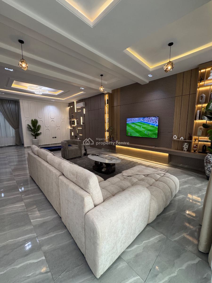 Brand New 2 Bedroom Penthouse with Swimming Pool, Gym, Rooftop, Snooker, Right, Lekki Phase 1, Lekki, Lagos, Flat / Apartment Short Let