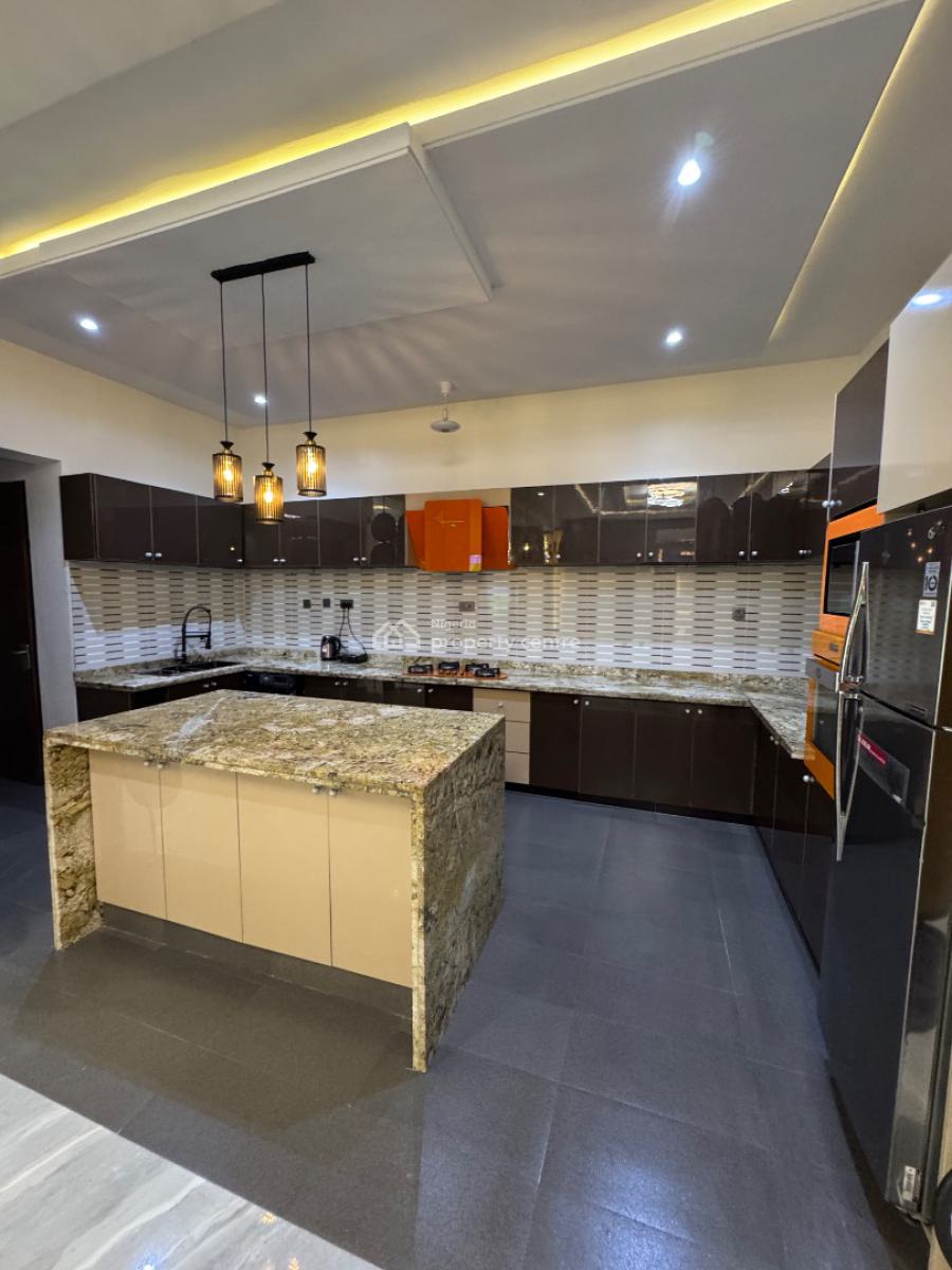 Brand New 2 Bedroom Penthouse with Swimming Pool, Gym, Rooftop, Snooker, Right, Lekki Phase 1, Lekki, Lagos, Flat / Apartment Short Let