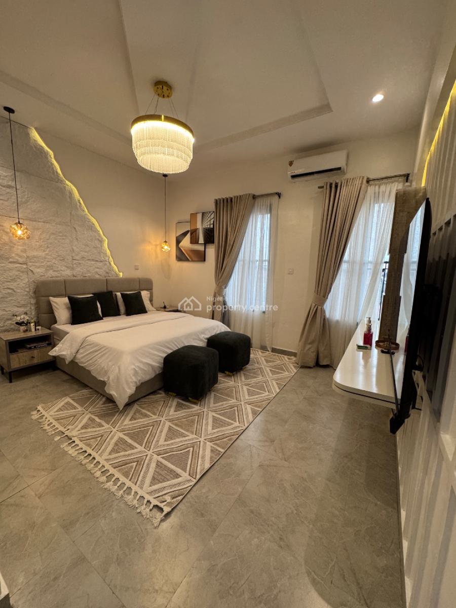Brand New 2 Bedroom Penthouse with Swimming Pool, Gym, Rooftop, Snooker, Right, Lekki Phase 1, Lekki, Lagos, Flat / Apartment Short Let
