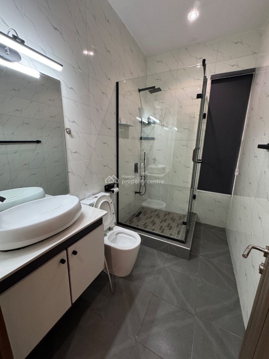 Brand New 2 Bedroom Penthouse with Swimming Pool, Gym, Rooftop, Snooker, Right, Lekki Phase 1, Lekki, Lagos, Flat / Apartment Short Let