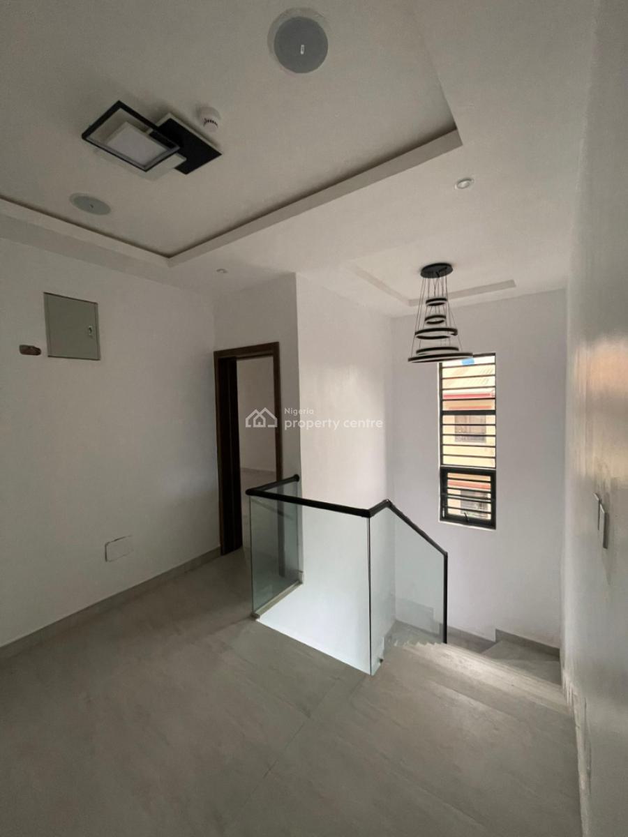 4 Bedroom Semi Detached Duplex, Gra Phase 1, Magodo, Lagos, Semi-detached Duplex for Sale