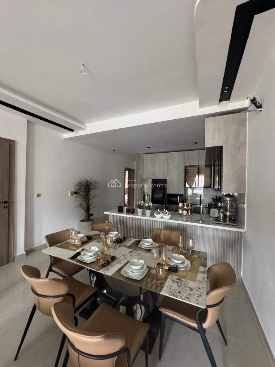 Exquisite 2 Bedroom Apartment with Gym, Pool and Elevator, Lovely 2 Bedroom Apartment with Pool, Elevator and Gym, Lekki Phase 1, Lekki, Lagos, Block of Flats for Sale