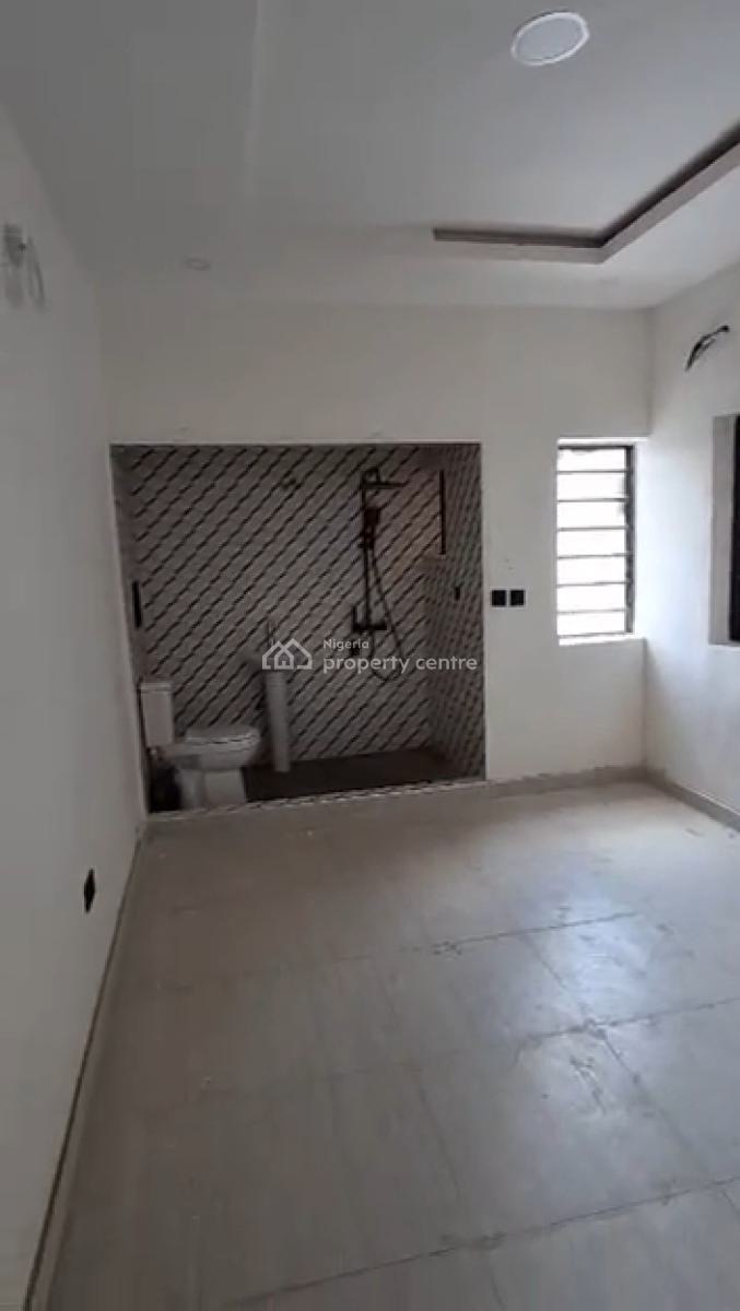 2 Bedroom Apartment, Gra Phase 1, Magodo, Lagos, Flat / Apartment for Sale