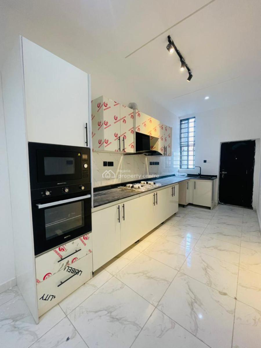 Luxury 2 Bedroom with Swimming Pool in a Serene Estate, Ologolo, Lekki, Lagos, Flat / Apartment for Sale