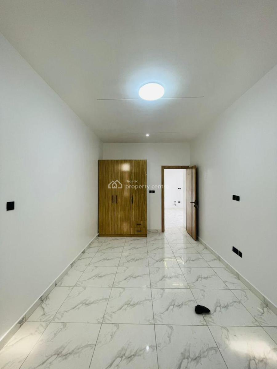 Luxury 2 Bedroom with Swimming Pool in a Serene Estate, Ologolo, Lekki, Lagos, Flat / Apartment for Sale