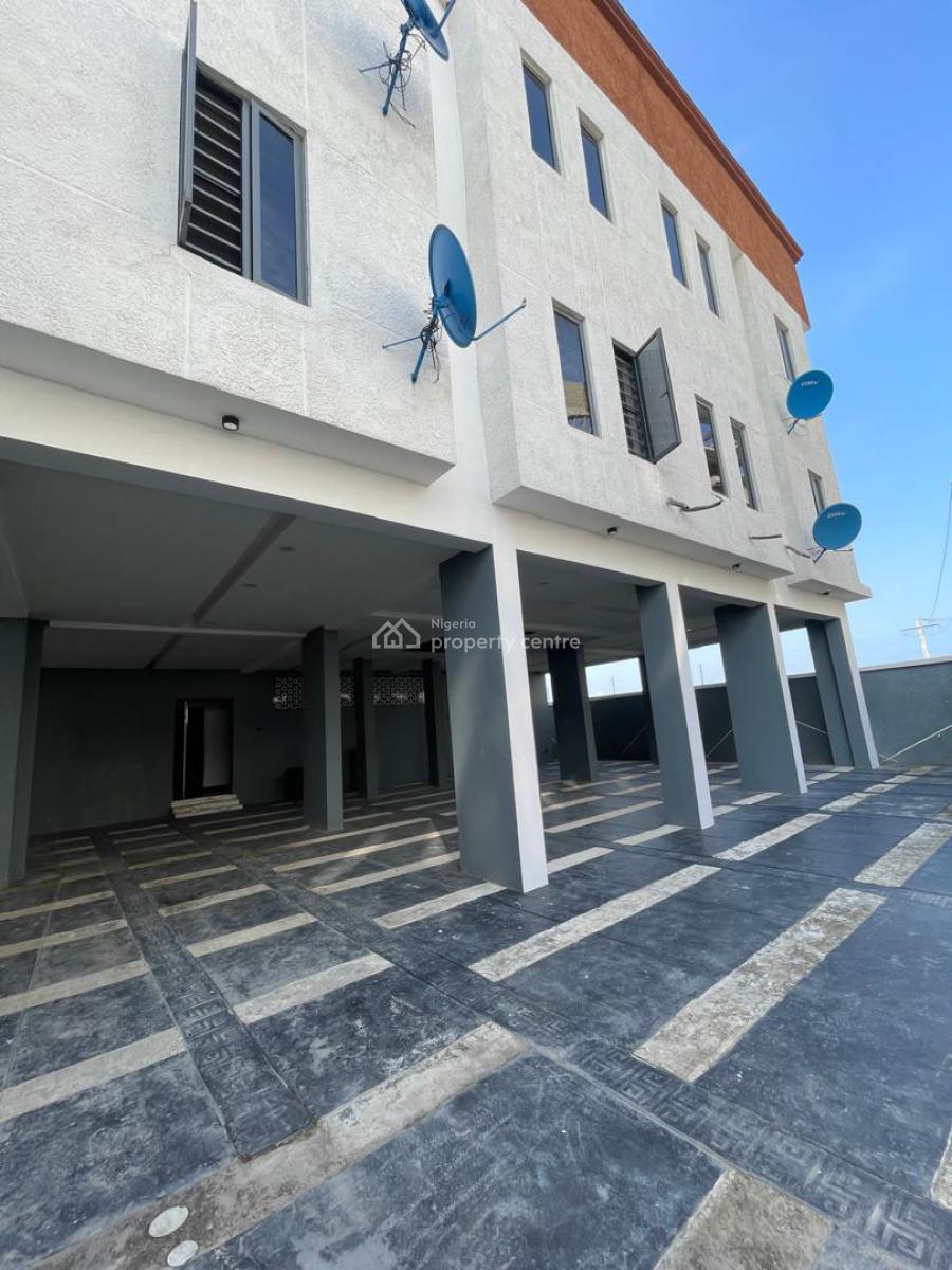 Beautifully Built 2 Bedroom Apartment in a Prime Location, Lekki Phase 1, Lekki, Lagos, Flat / Apartment for Sale