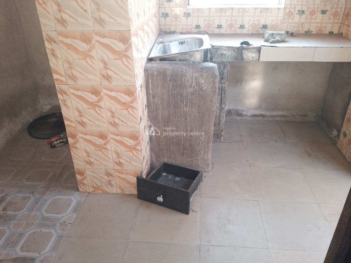 2 Bedrooms Bungalow, Macaulay, Off Bayeku Road, Igbogbo, Ikorodu, Lagos, Detached Bungalow for Sale