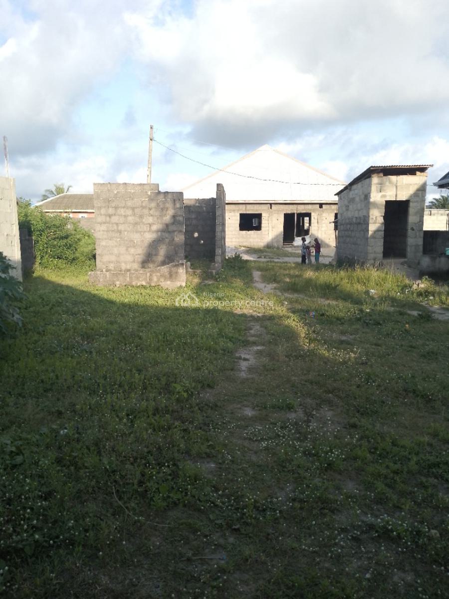 2 Bedrooms Bungalow, Macaulay, Off Bayeku Road, Igbogbo, Ikorodu, Lagos, Detached Bungalow for Sale
