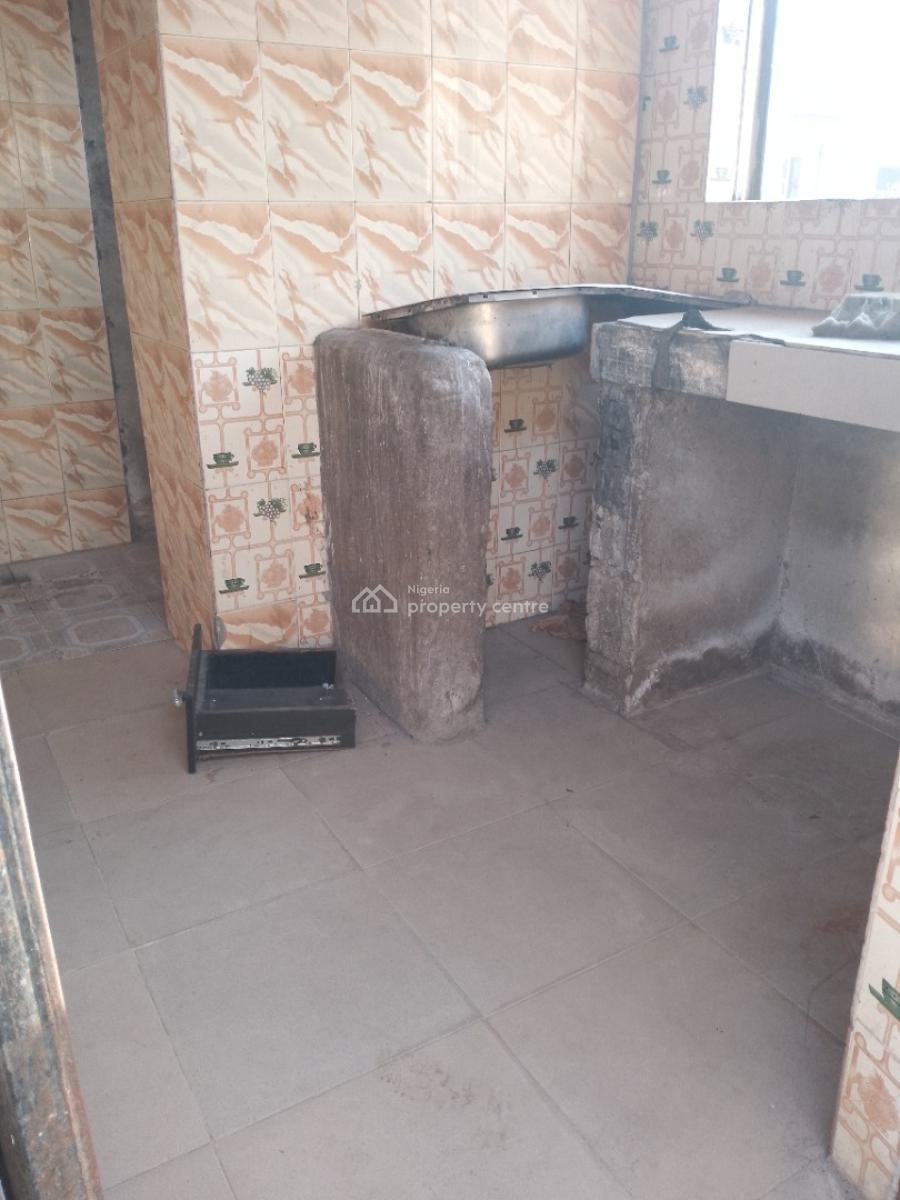 2 Bedrooms Bungalow, Macaulay, Off Bayeku Road, Igbogbo, Ikorodu, Lagos, Detached Bungalow for Sale