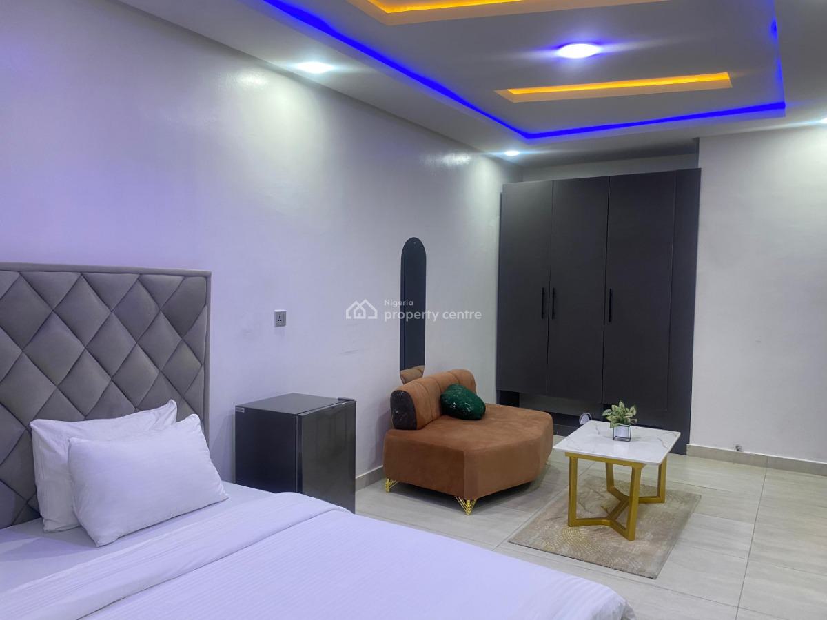 Cozy 2 Bedroom Apartment with Rooftop, Off Freedom Way, Lekki Phase 1, Lekki, Lagos, Flat / Apartment Short Let