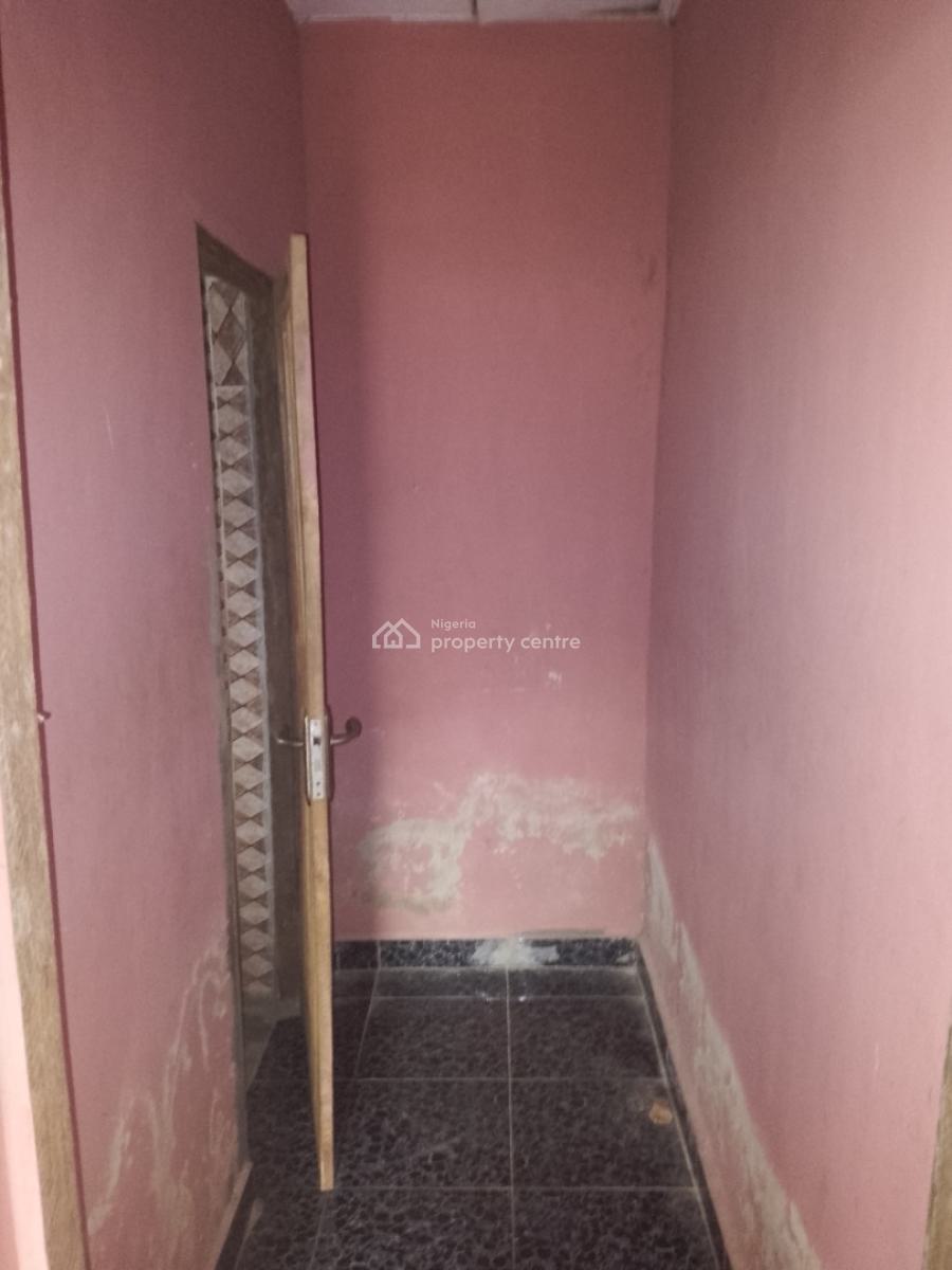 a Self Contained, Community Off Bayeku Road, Igbogbo, Ikorodu, Lagos, Self Contain (single Rooms) for Rent