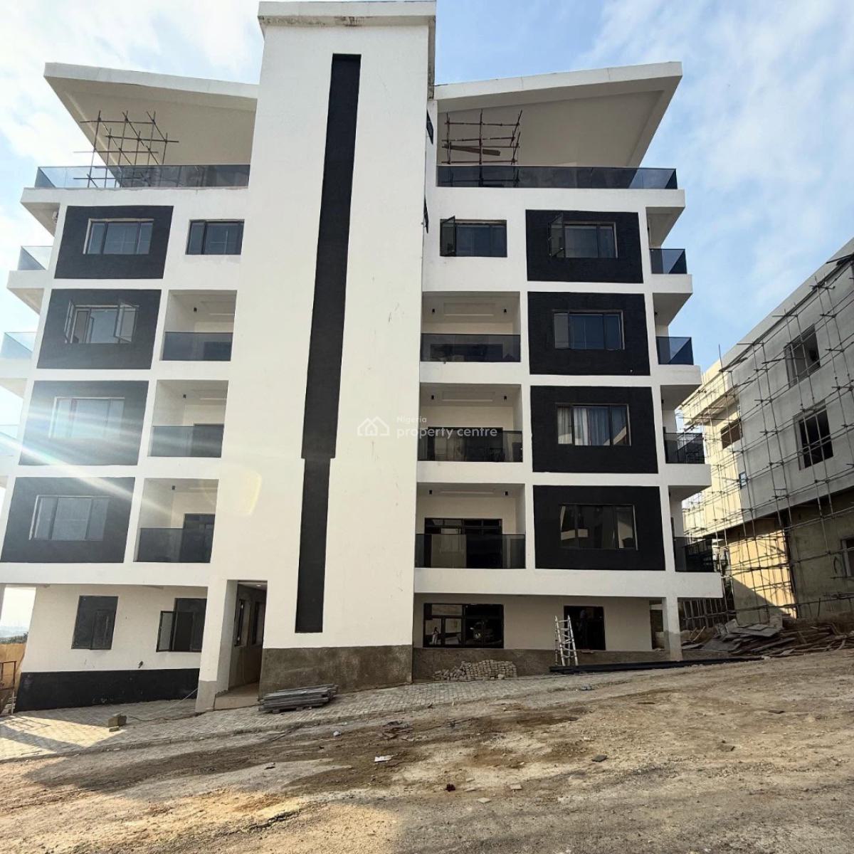 4 Bedroom Penthouse + 1 Maid Room,pool& Elevator, Guzape District, Abuja, Terraced Duplex for Sale