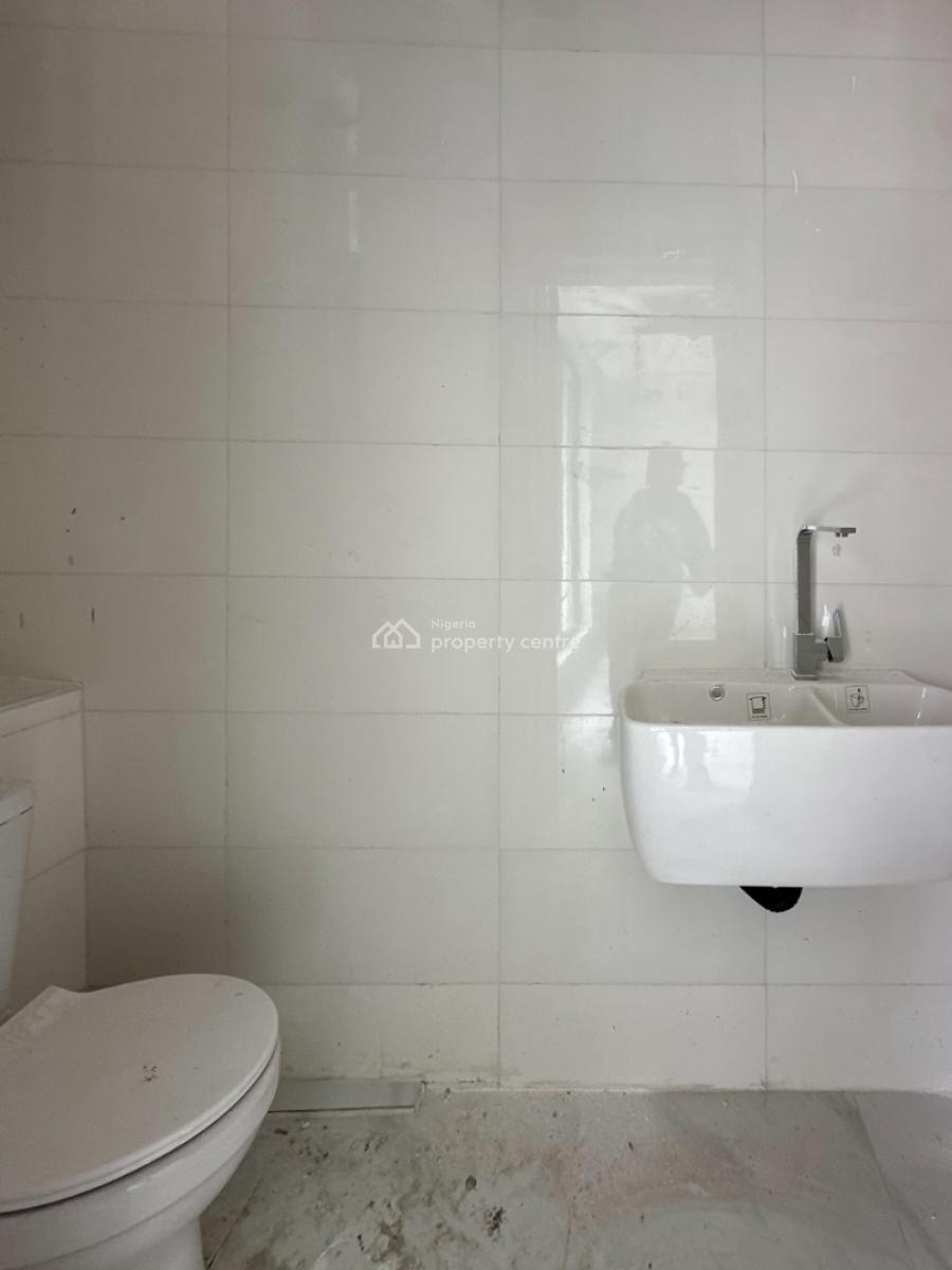 Premium 2 Bedroom Apartment with Swimming Pool, Rhs, Lekki Phase 1, Lekki, Lagos, Block of Flats for Sale