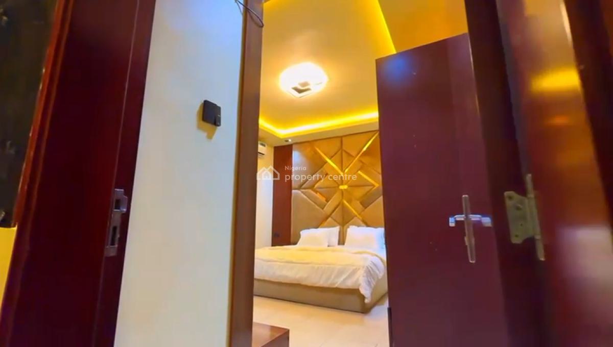 1 Unit of Beautiful 3 Bedroom Apartment with  Ps5, Cadogan Place Estate, Osapa London, Osapa, Lekki, Lagos, Flat / Apartment Short Let